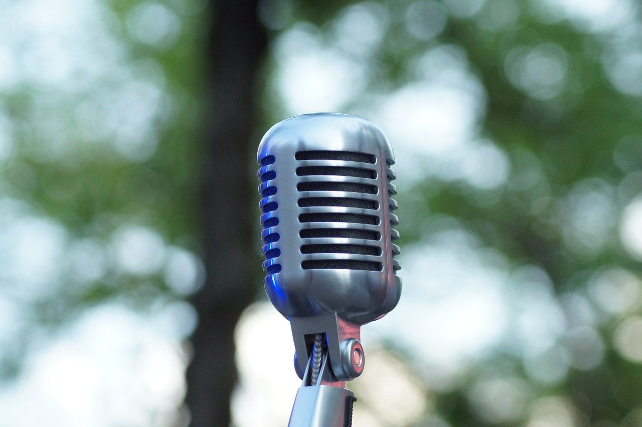 Image of a microphone